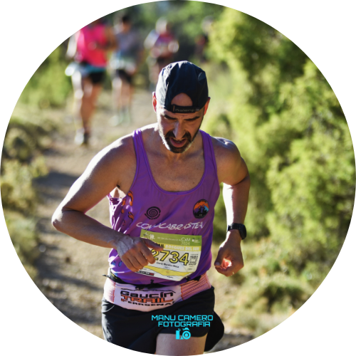 ¿Entrenar con entrenador o por tu cuenta? Pros, contras y la mejor opción para ti